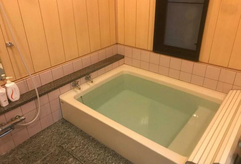 اتاق استاندارد با سرویس بهداشتی مشترک, Kogetsukan