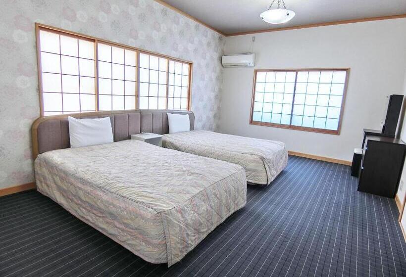 Номер Deluxe, Yurakuan Miyazaki