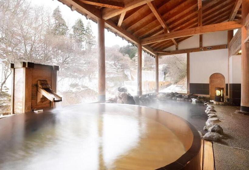 غرفة قياسية رباعية, Sansuiso Tsuchiyu Spa