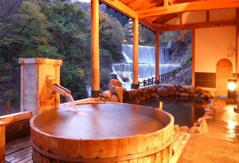 Четырехместный Номер Superior, Sansuiso Tsuchiyu Spa