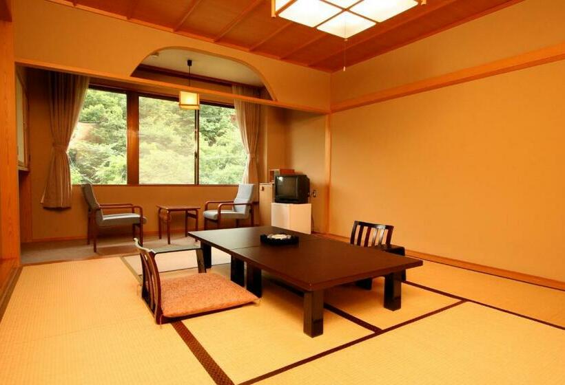 스탠다드 룸, Shosenkaku