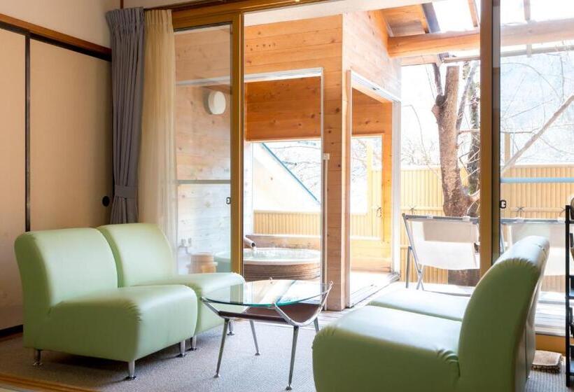 스탠다드 룸, Shosenkaku