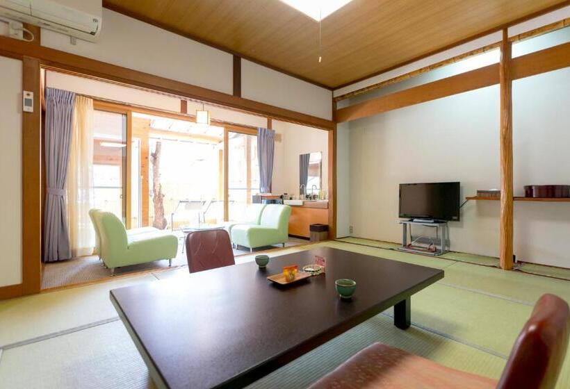 스탠다드 룸, Shosenkaku