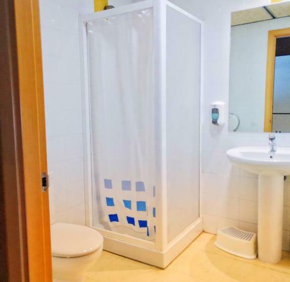 Четырехместный Номер Стандарт, Alberg Sant Joan De Les Abadesses Xanascat