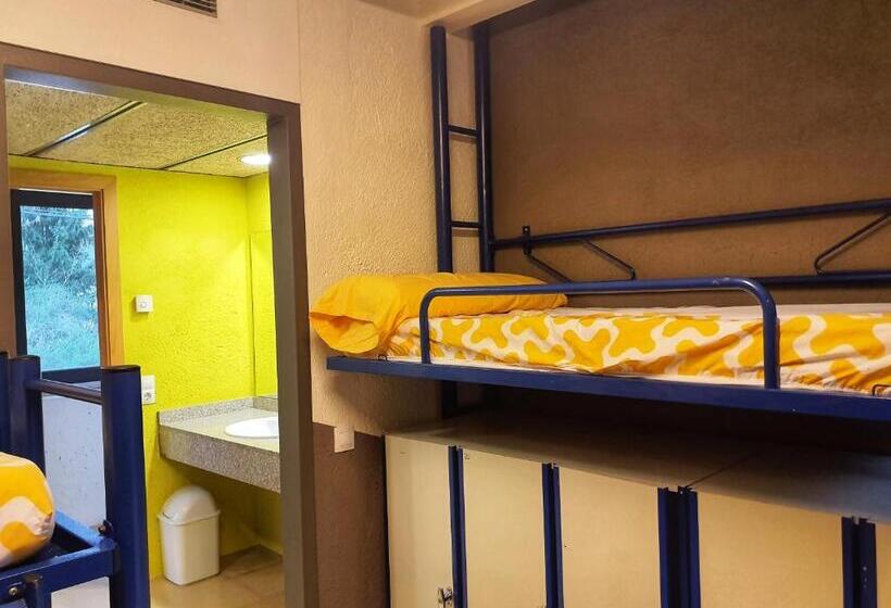 Кровать в Общей Комнате, Alberg Sant Joan De Les Abadesses Xanascat