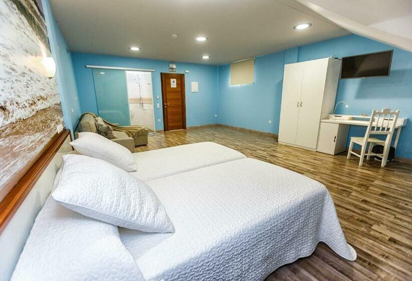 标准三人间, Albergue Arribada