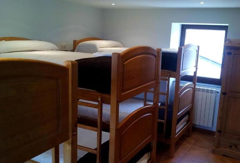 Кровать в Общей Комнате, Albergue Camino Norte   Hostel