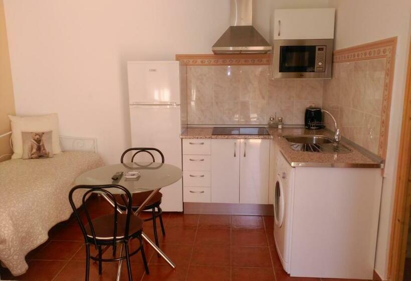 标准工作室, Hostal Restaurante El Cercao
