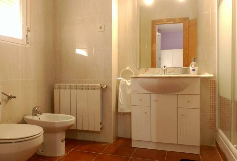 إستوديو قياسى, Hostal Restaurante El Cercao