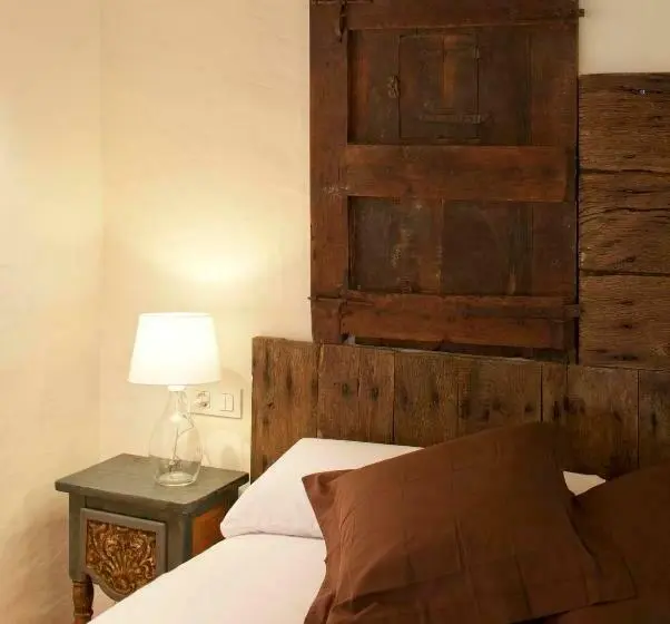 ベーシックルーム, B&b La Rectoria De Sant Miquel De Pineda