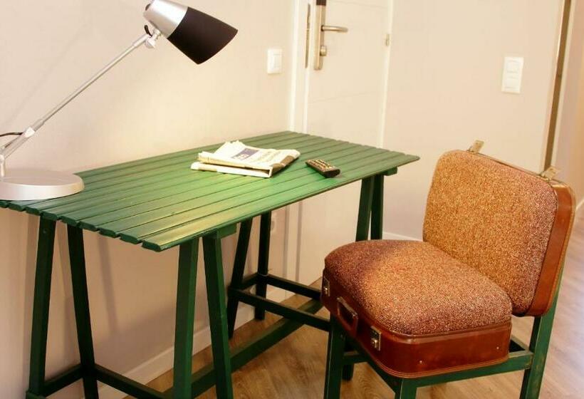 غرفة قياسية رباعية, Bressol B&b