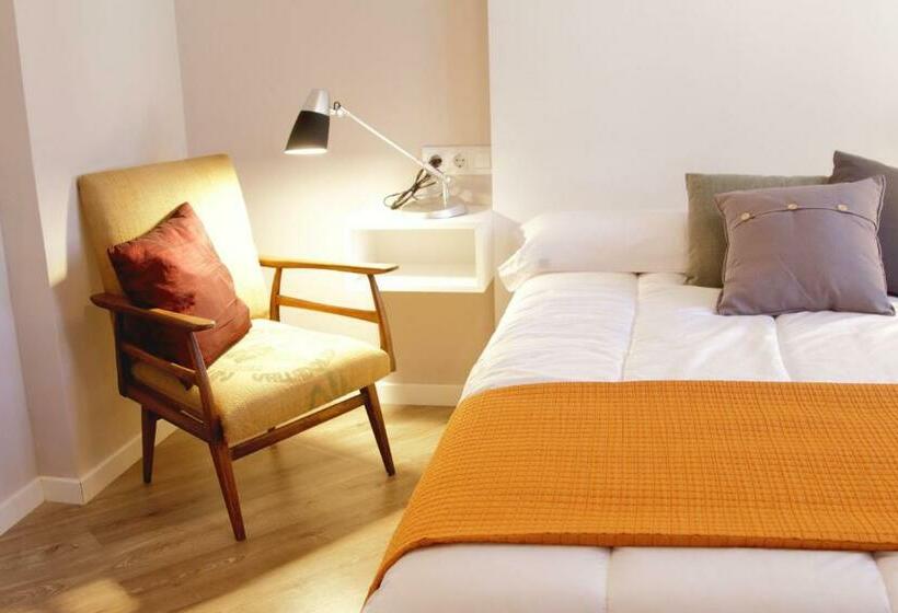 اتاق استاندارد چهار تخته, Bressol B&b