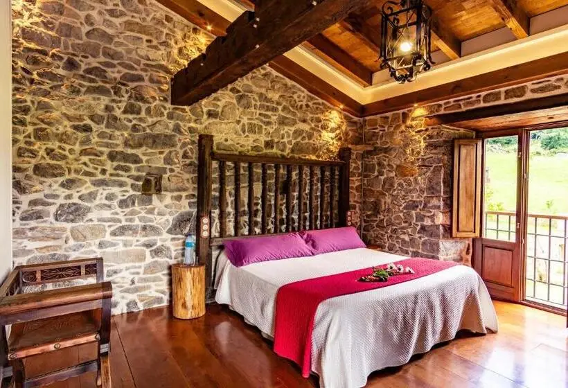 Deluxe Room Mountain View, Casona De El Castaniu