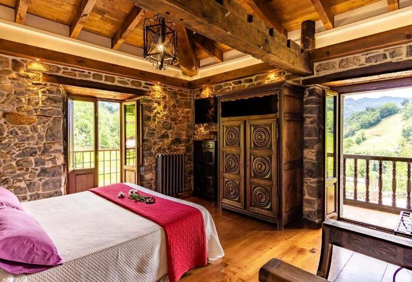 חדר דלוקס עם נוף להרים, Casona De El Castaniu