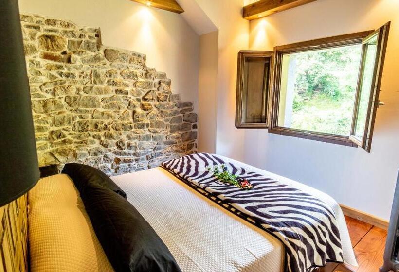 デラックススイート, Casona De El Castaniu