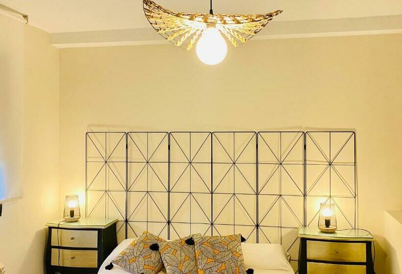 Полулюкс, Chinchonspa