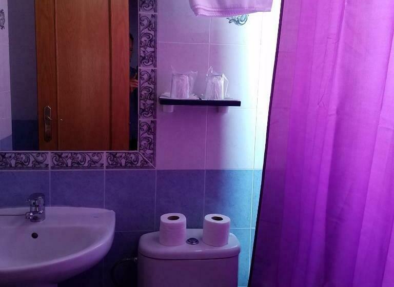 标准间, Condes De Buñol