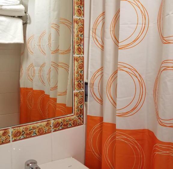 标准间, Condes De Buñol