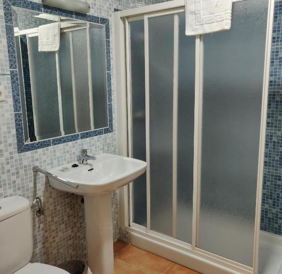 اتاق استاندارد سه نفره, La Posada