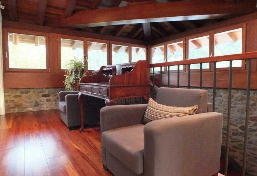 اتاق سوپریور, Larramendi Torrea