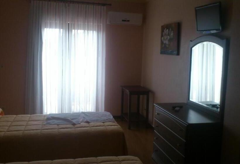 غرفة قياسية, Las Mairas