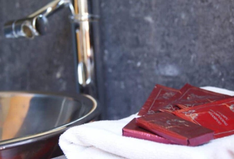 スタンダードトリプルルーム, Las Navas