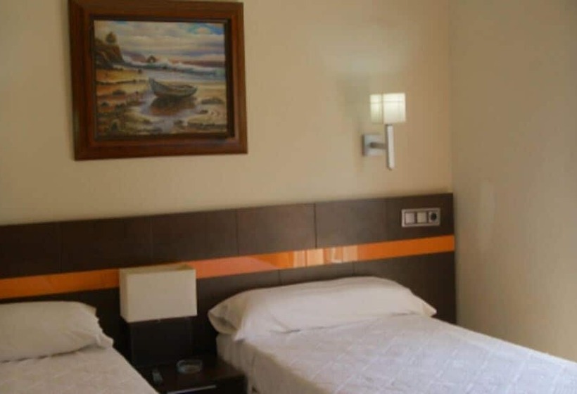 スタンダードトリプルルーム, Las Navas