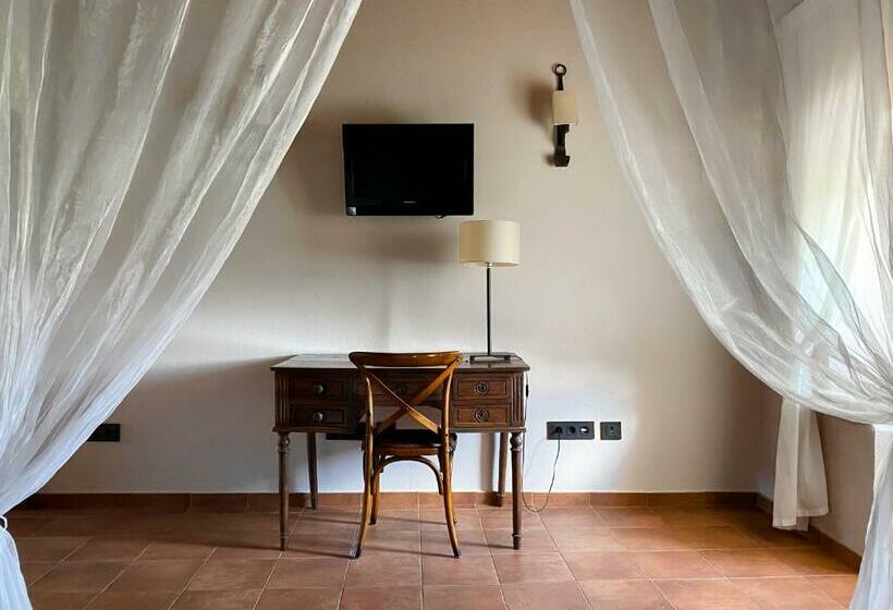 Люкс, Mas Trobat