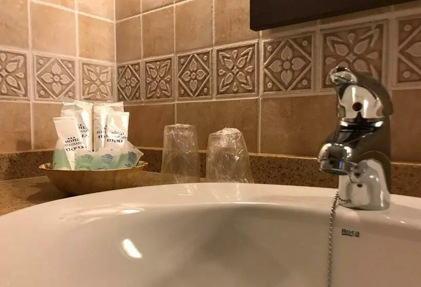 Sviitti, Moya