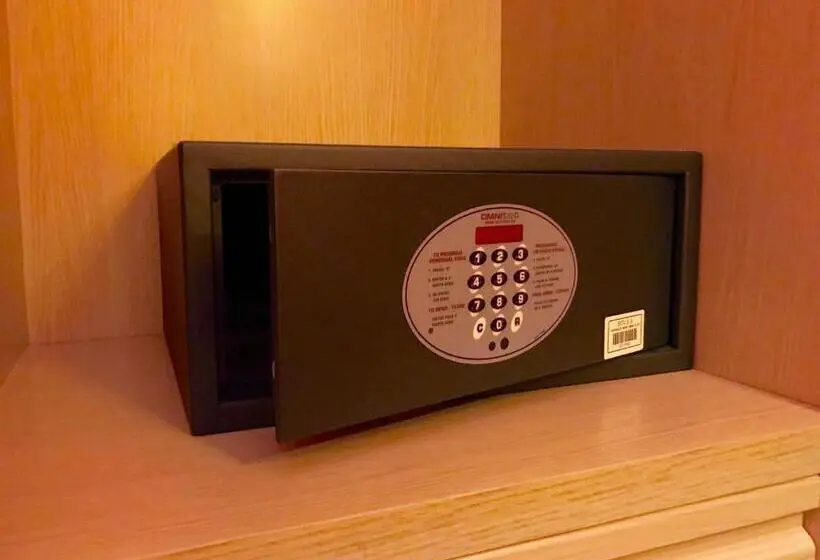 Standard-huone, Moya