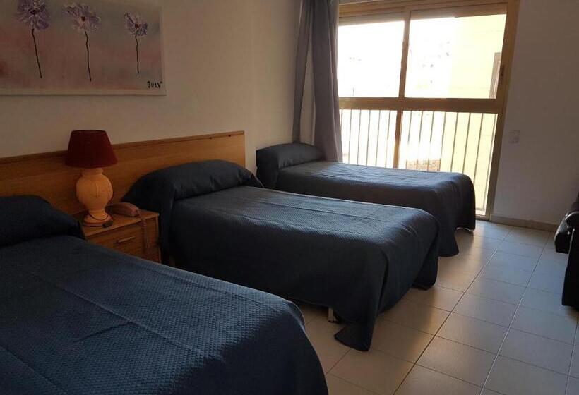 三人经典房间, Neptuno