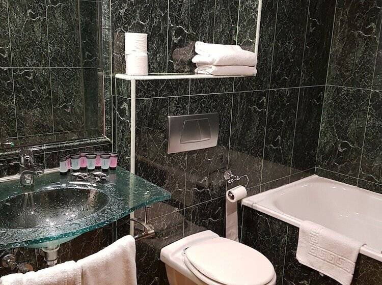 Quarto Familiar, Portofino