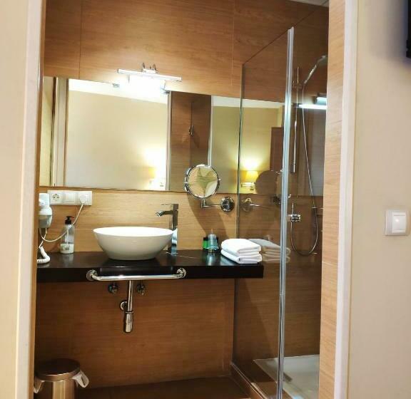 スタンダードルーム, Puerta Del Arco