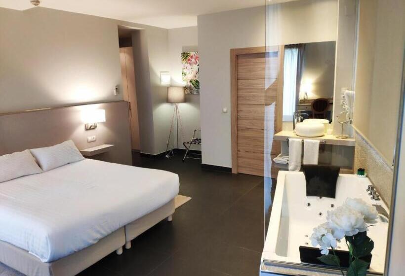 バスタブ付きデラックスルーム, Puerta Del Arco