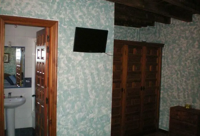 Standard Kolmen Hengen Huone, Rural Los Perales