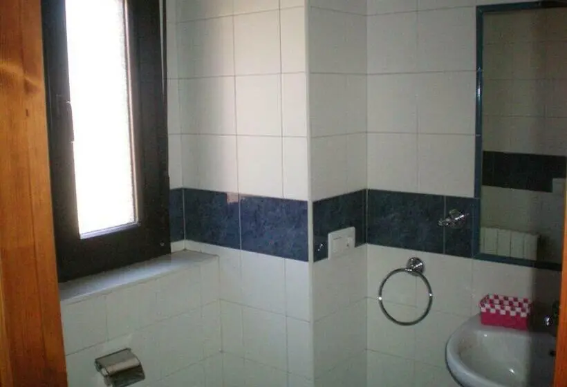 Standard Kolmen Hengen Huone, Rural Los Perales