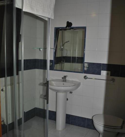 חדר משפחתי, Rural Los Perales