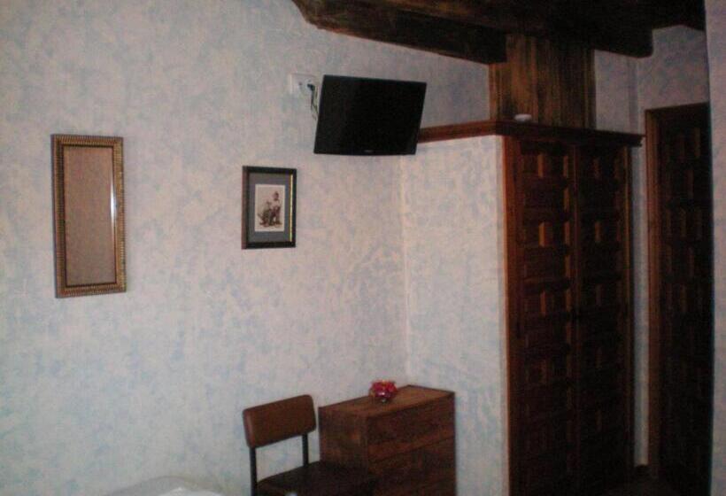 חדר משפחתי, Rural Los Perales