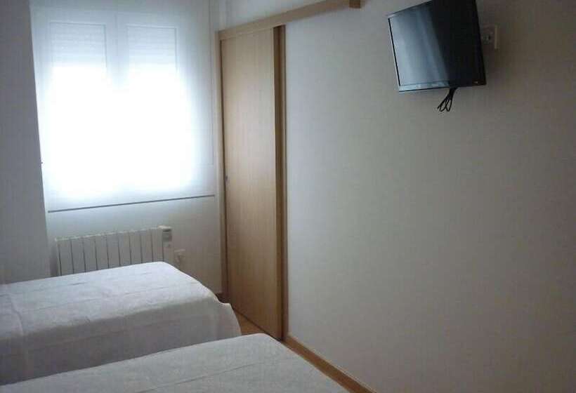 스탠다드 룸, Pensión Albergue Puente Ribeira