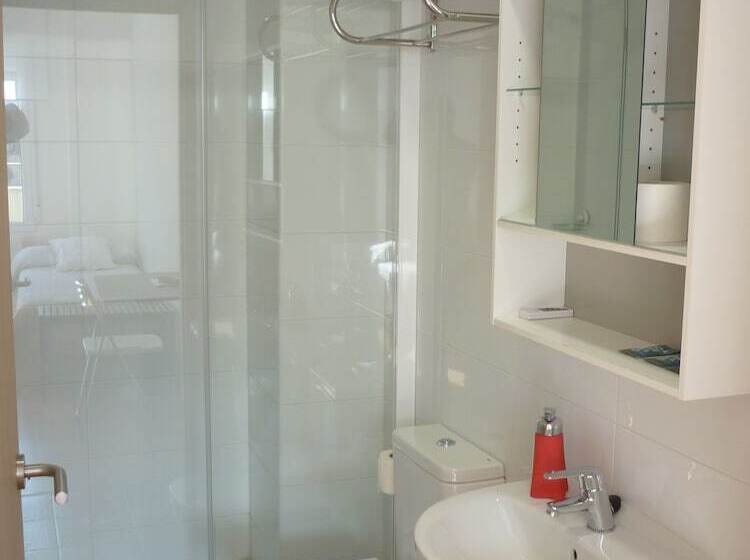 标准间, Pensión Albergue Puente Ribeira