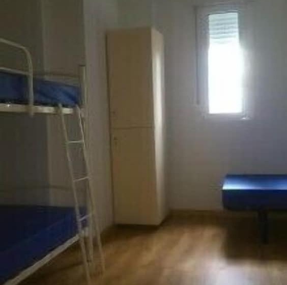 带共用浴室的标准房间, Pensión Albergue Puente Ribeira