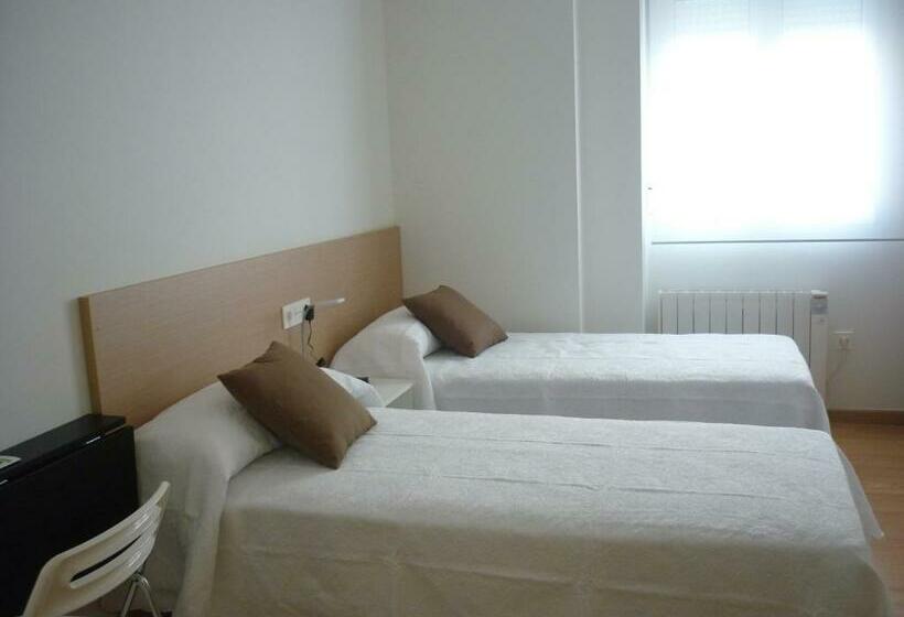 스탠다드 룸, Pensión Albergue Puente Ribeira