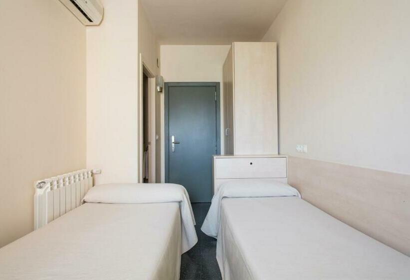 패밀리 룸, Residencia Universitaria Giner De Los Ríos