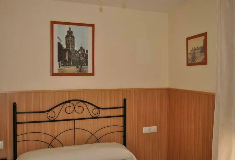 اتاق استاندارد, Hostal Alcazaba