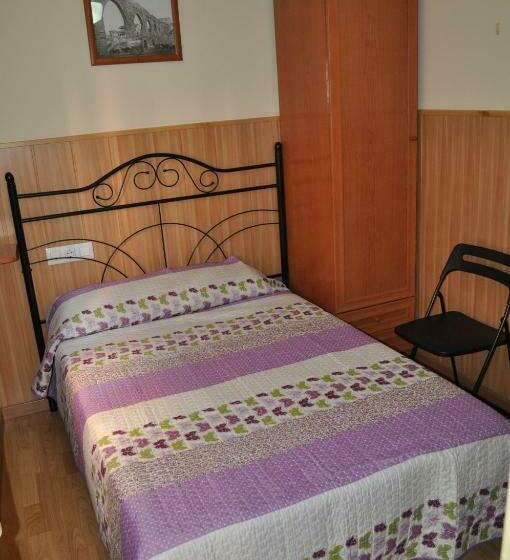 标准单人间, Hostal Alcazaba