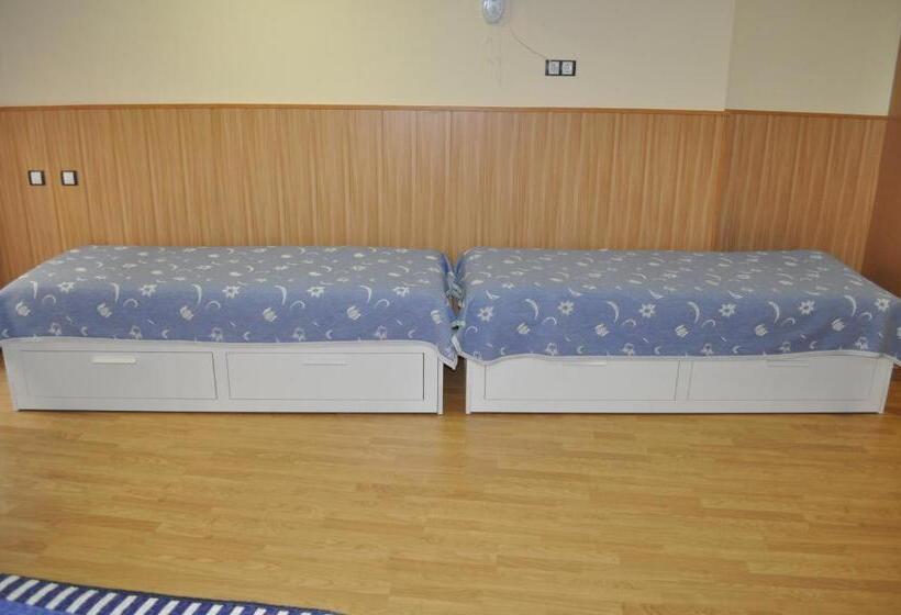 四人标准间, Hostal Alcazaba