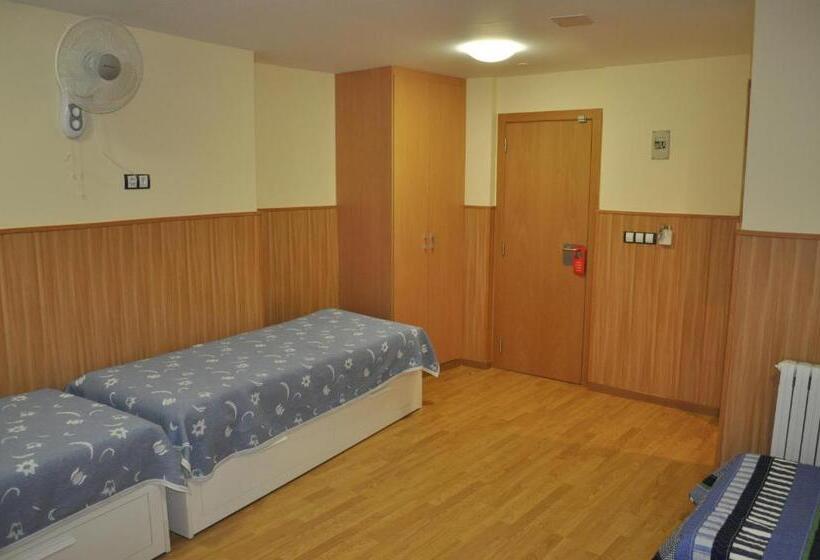 4인용 스탠다드 룸, Hostal Alcazaba