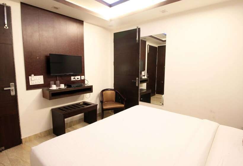 Номер Deluxe, The Gera S