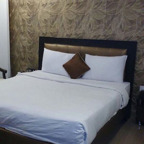 Номер Deluxe, The Gera S