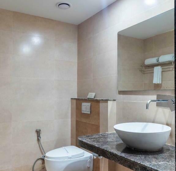 غرفة قياسية, Anjushree Ujjain